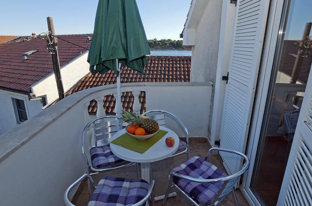 Apartments Bruno Petrčane Zewnętrze zdjęcie